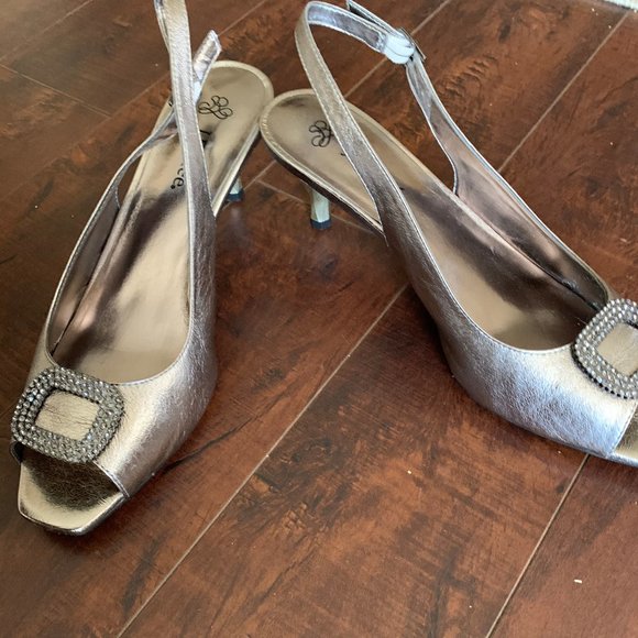 J. Renee Slingback Peeptoe - Picture 1 of 4